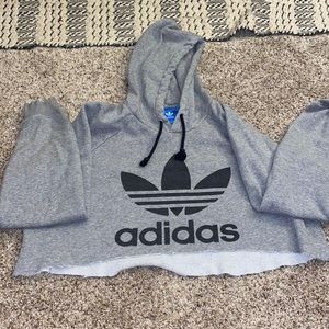 Cropped Oversized Adidas Sweatshirt